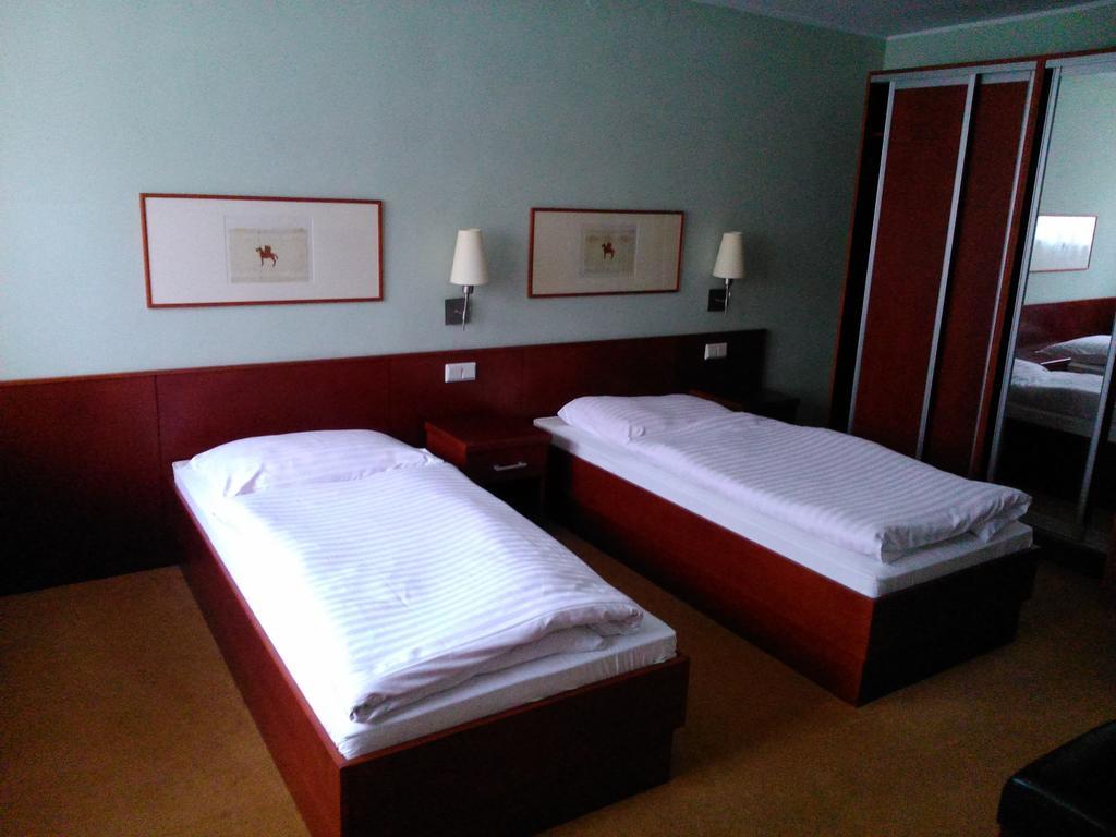 Hostel Refleks Stary Toruń Chambre photo