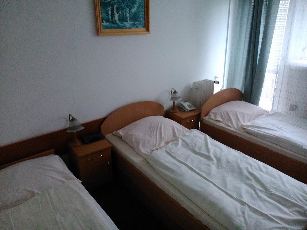 Hostel Refleks Stary Toruń Chambre photo